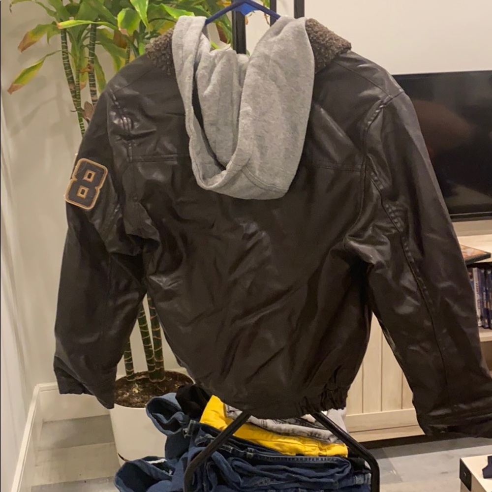 Leather jacket - Picture 3 of 4